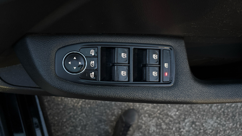 Renault Clio 1.0 TCe 90 Iconic 5dr Petrol Hatchback